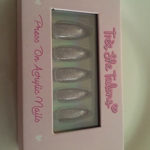 Trés She Instant Acrylic Nails